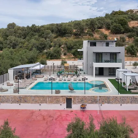 Vilă Luxurious Micha Mare - 14 Bedrooms Roumelí