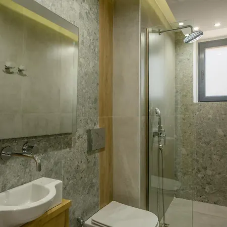Luxurious Micha Mare - 14 Bedrooms *