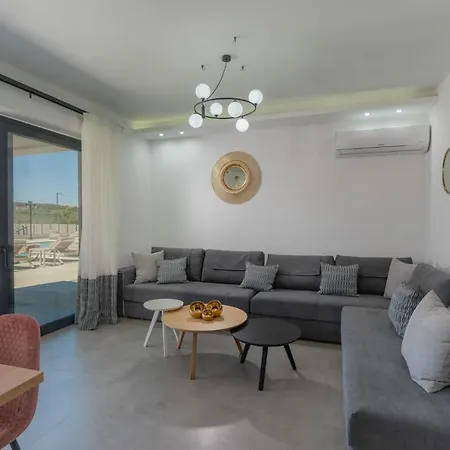 Vilă Luxurious Micha Mare - 14 Bedrooms Roumelí