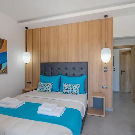 Luxurious Micha Mare - 14 Bedrooms *